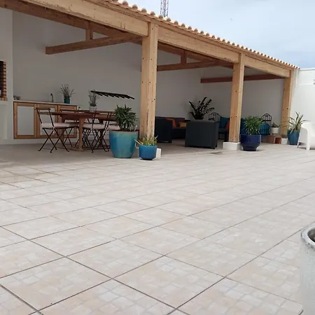 Guest house White Peniche