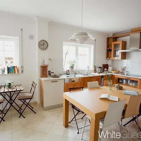 White Maison d'hôtes Peniche